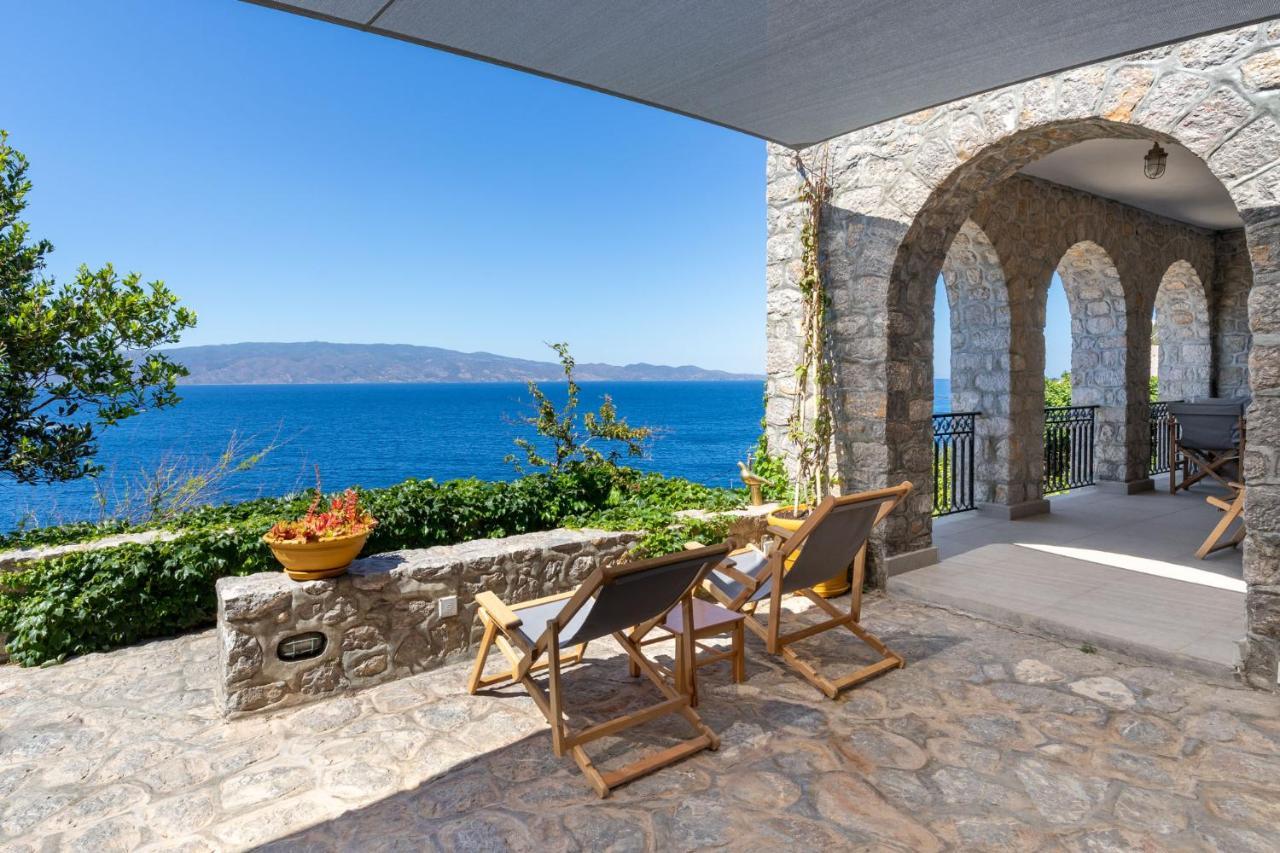Onos * Hydra (Saronic Islands)